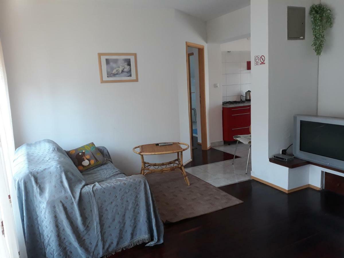 קארלובץ Apartmani Kristanic מראה חיצוני תמונה